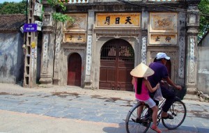 Image by https://www.vietnamartnews.com/2017/04/phu-luu-village-in-bac-ninh-province/